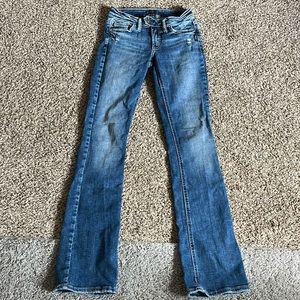 Silver jeans, style distressed, new